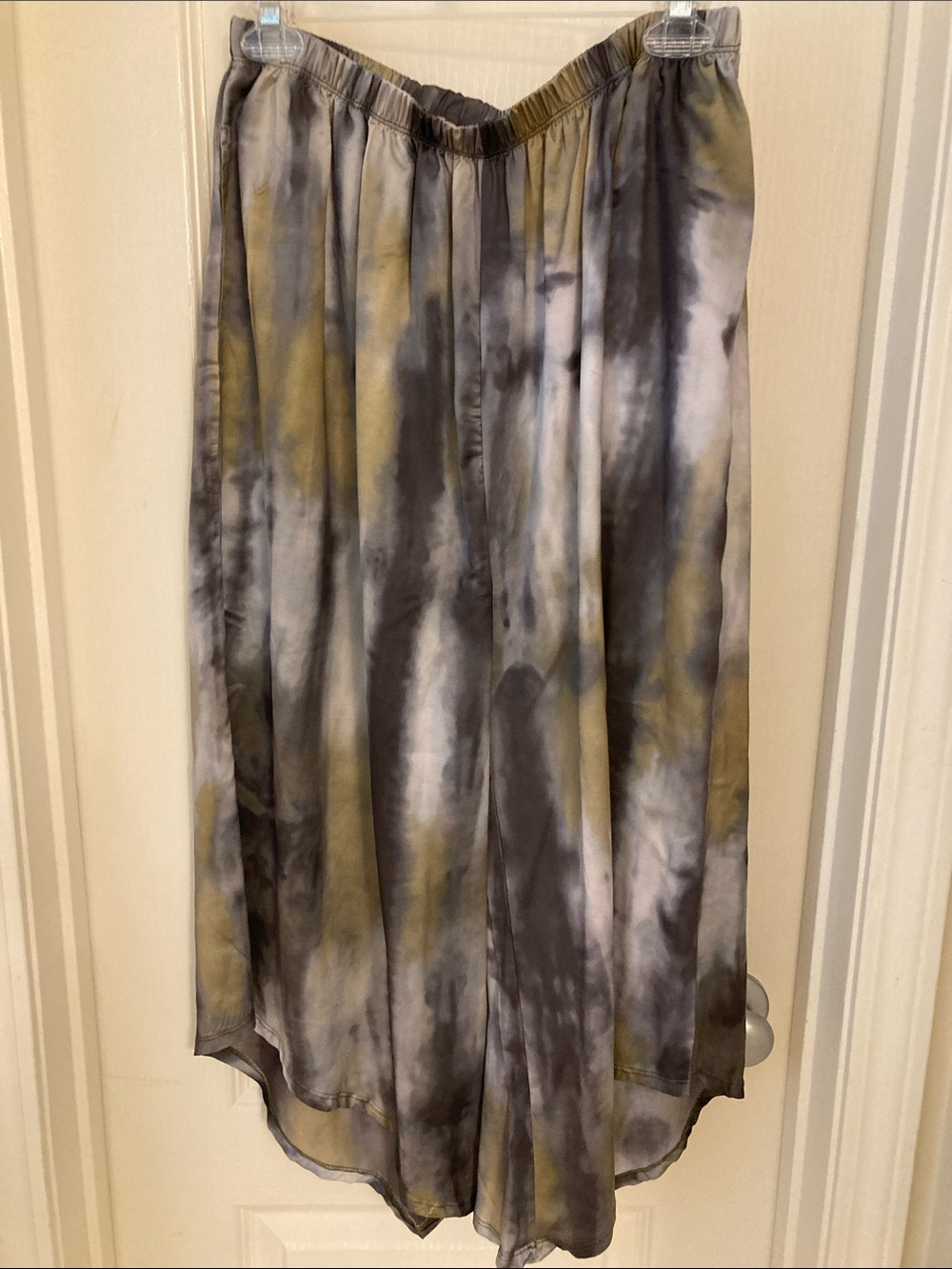 Tie-Dye Wide-leg Cropped Pants Gray and Olive